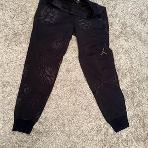 Nike Black Textured Kids Joggers